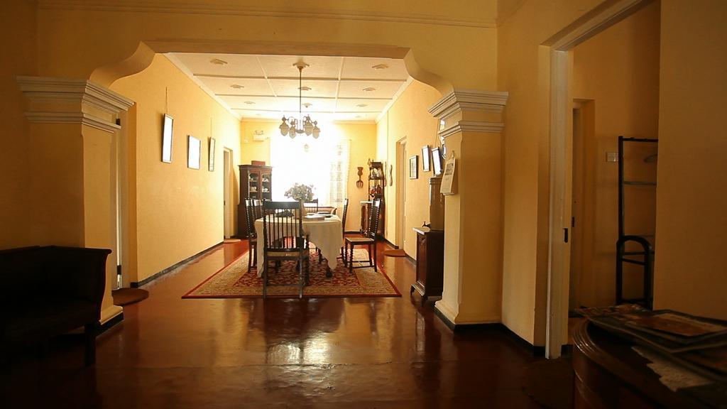 Senani Colonial Holiday Bungalow Нувара-Элия Номер фото