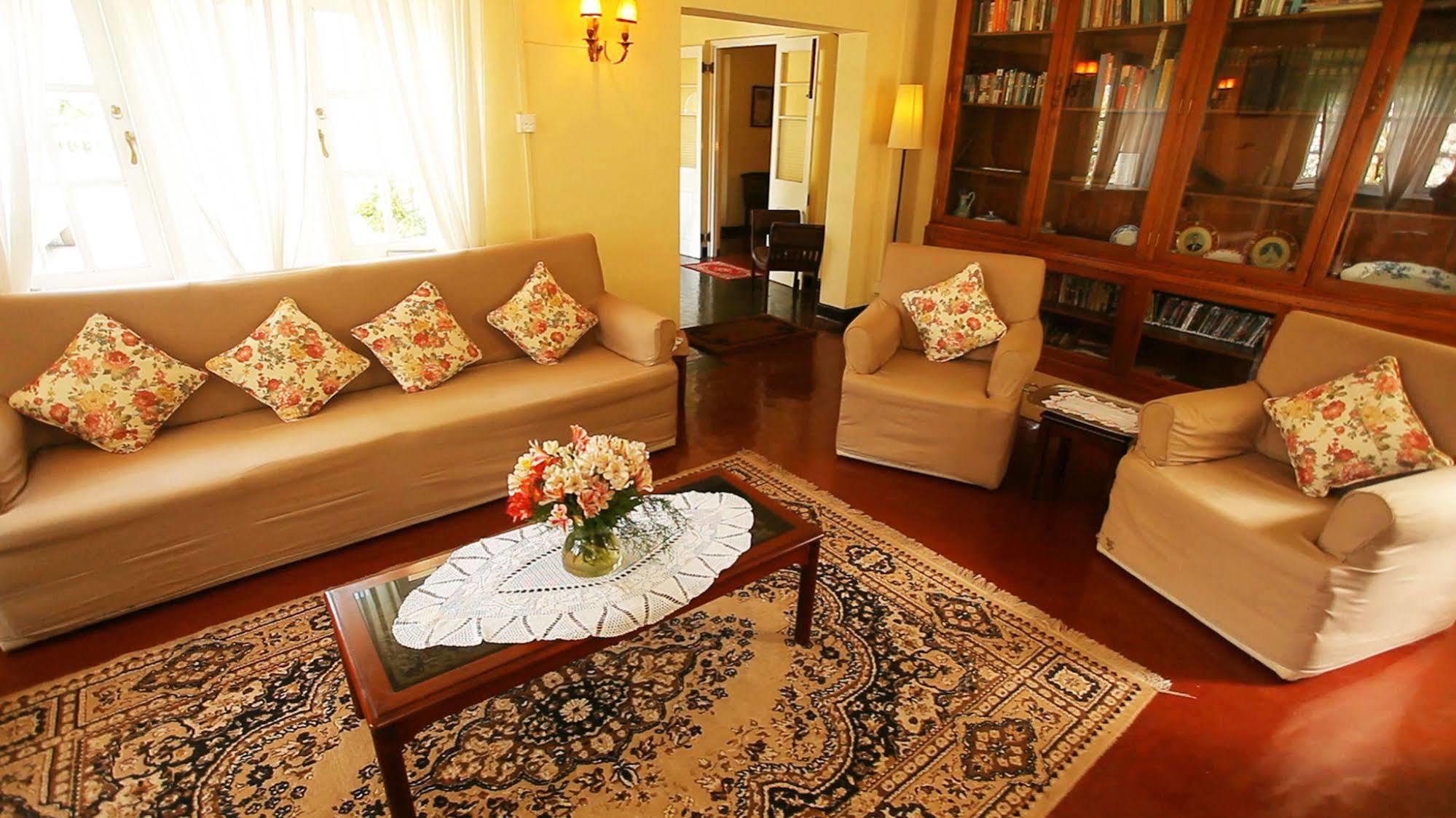 Senani Colonial Holiday Bungalow Нувара-Элия Экстерьер фото
